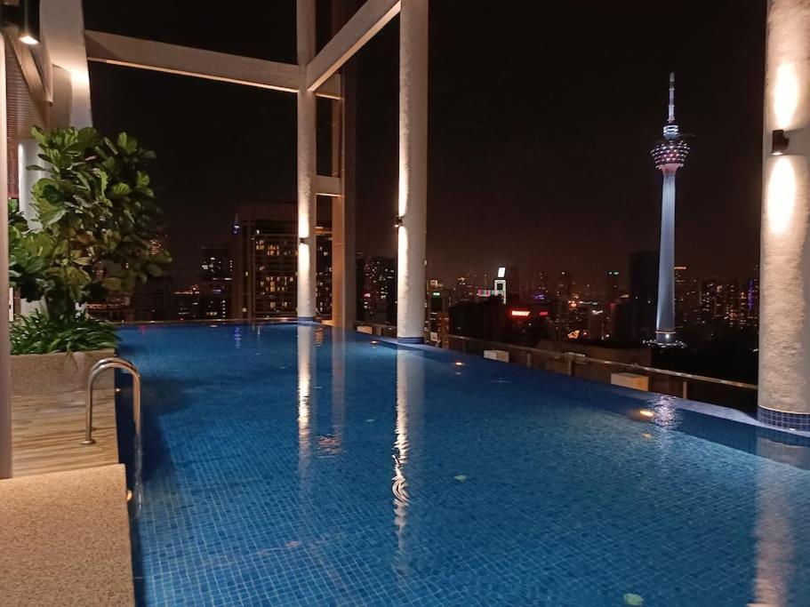 Cl 30A Super Kl View Infinity Pool Klcc Apartamento Kuala Lumpur Exterior foto